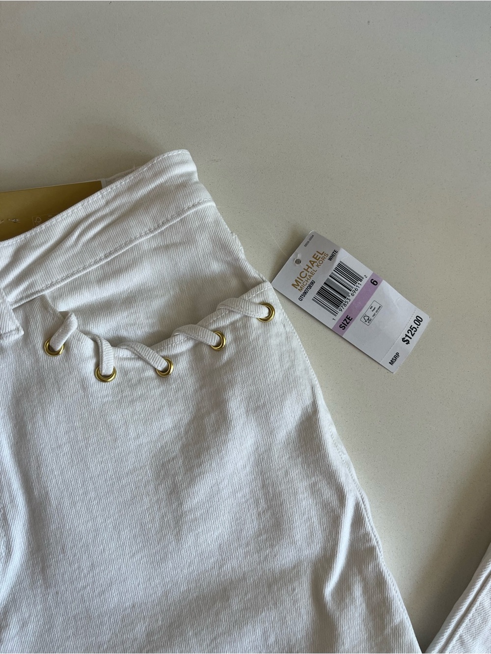 Michael Kors NWT White Selma Corp Flare Jeans with Whip Stitching, Size 6 - Picture 2 of 6